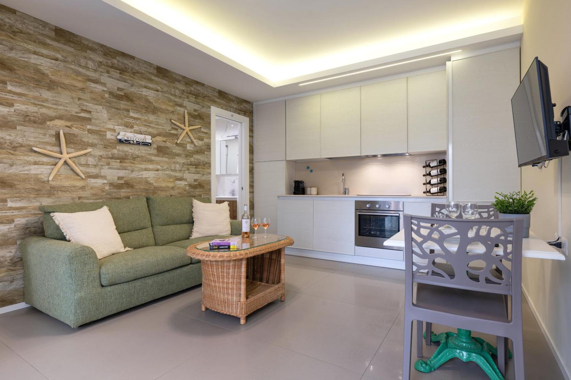 Cozy Marine Apt With Jacuzzi - 250Mt From Sea Polignano a Mare Eksteriør bilde