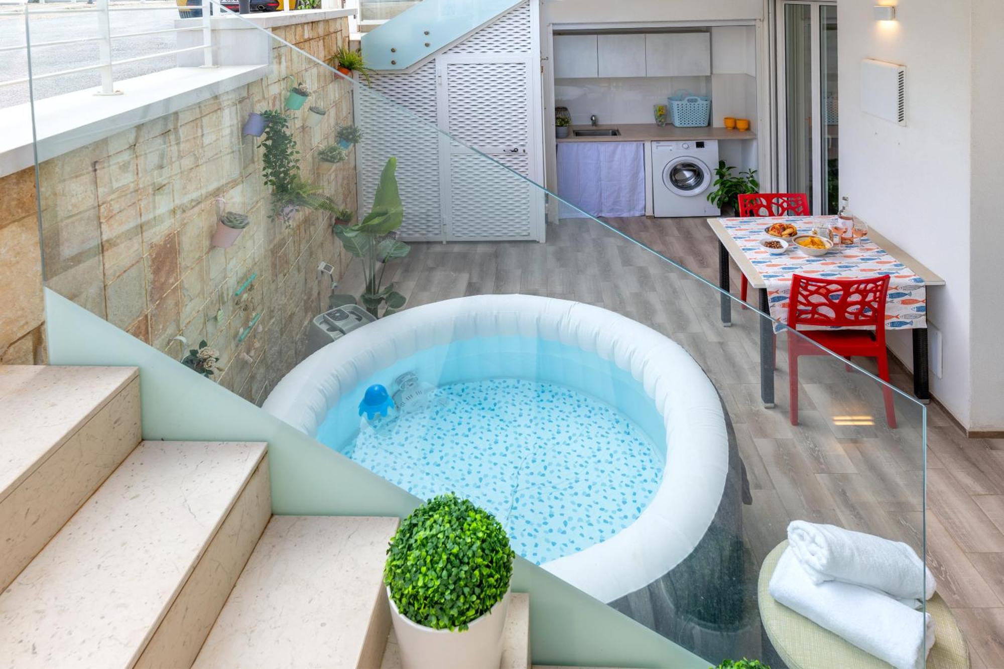 Cozy Marine Apt With Jacuzzi - 250Mt From Sea Polignano a Mare Eksteriør bilde